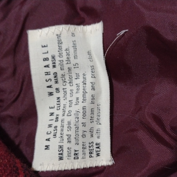 Vintage Pendleton button wool shirt. - Picture 12 of 12